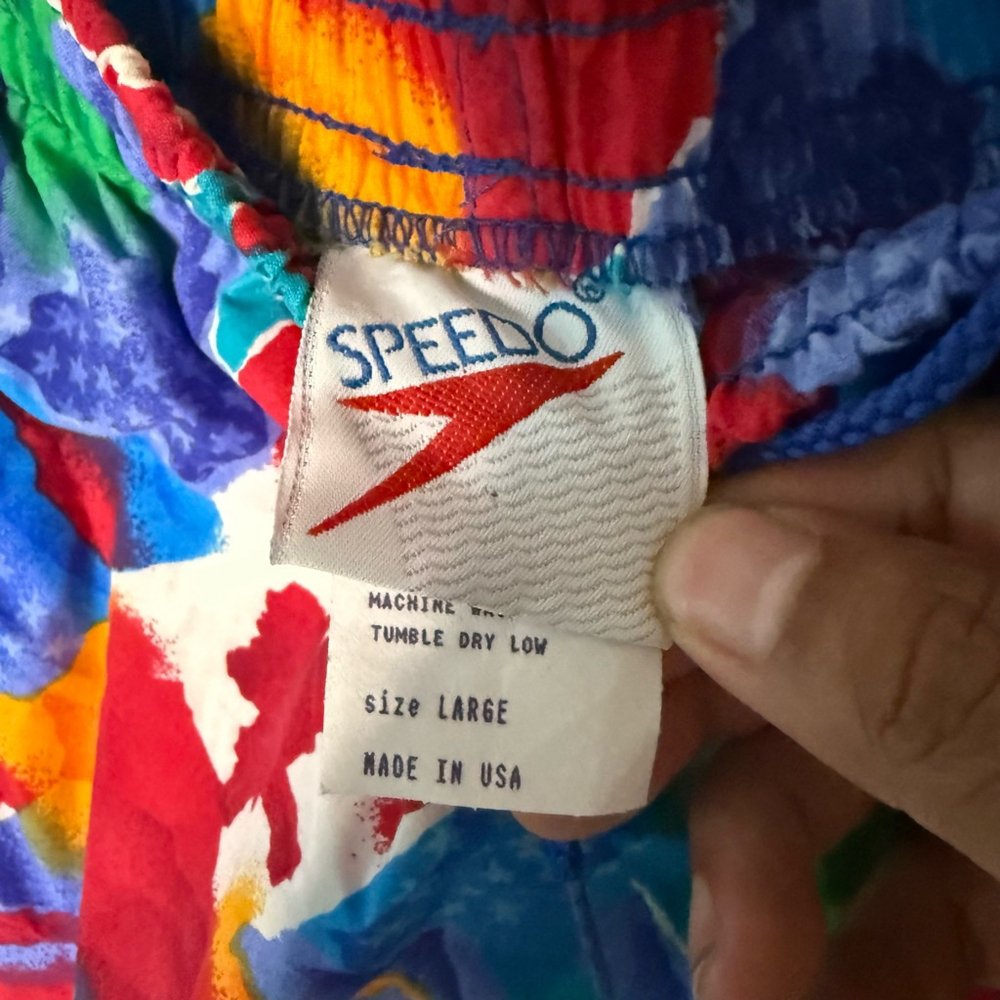 Vintage Men’s Speedo Country Flag All Over Print Shorts - Picture 5 of 5